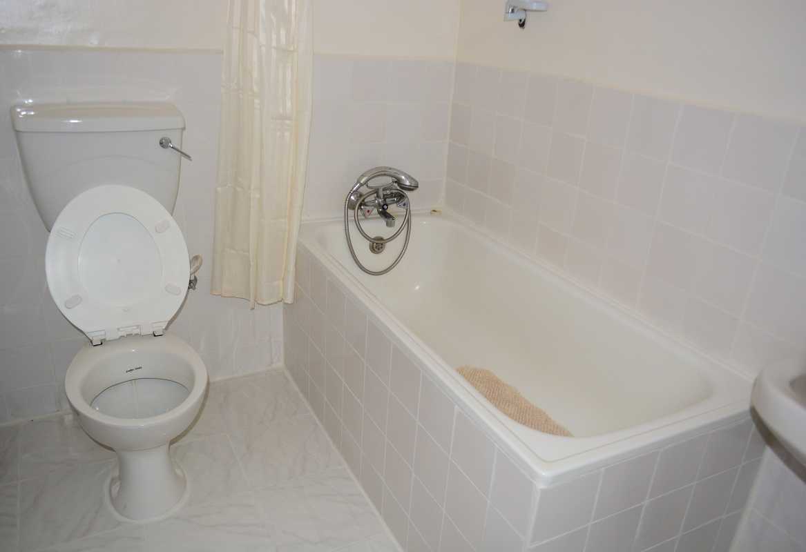 M.R.Hotel Iringa Normal Suite